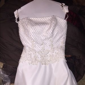 Wedding dress
